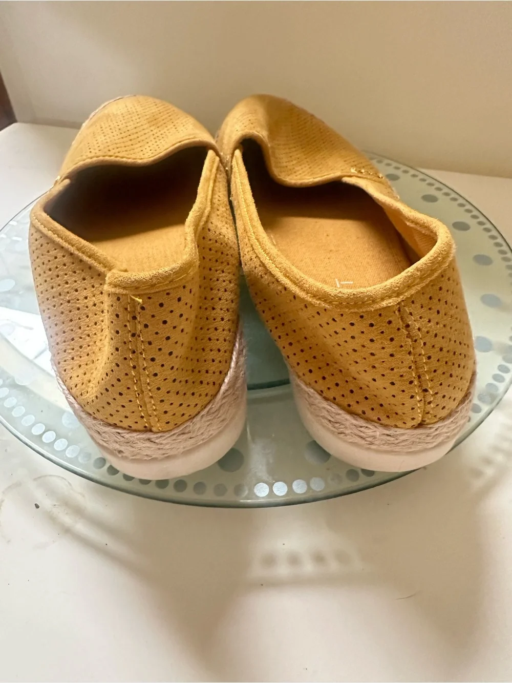 Toms lightweight size